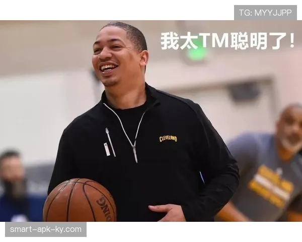 合法冲撞判罚关键:肩膀对抗与触球时机说明 合法冲撞判罚关键:肩膀对抗与触球时机说明